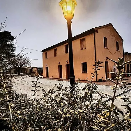 Casa Montefiore 13 Girasoli Lt Nella Tranquilla Campagna Marchigiana Апартаменты *