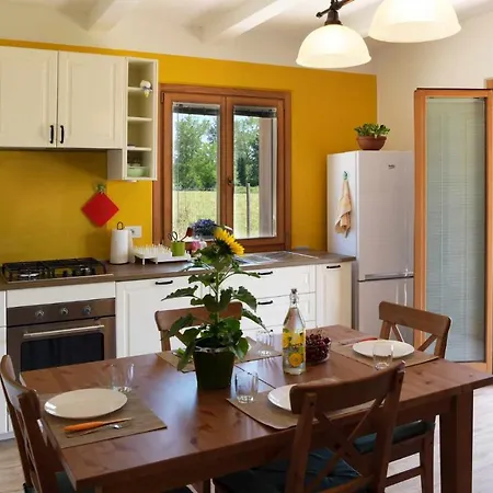 Apartment Casa Montefiore 13 Girasoli Lt Nella Tranquilla Campagna Marchigiana Ancona