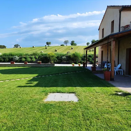 Casa Montefiore 13 Girasoli Lt Nella Tranquilla Campagna Marchigiana *